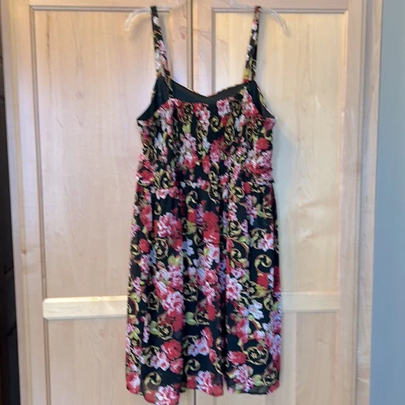 Torrid Floral Chiffon Dress Size 3 Curvy Girl Plus Sized Ruching Sheer - Picture 3 of 7